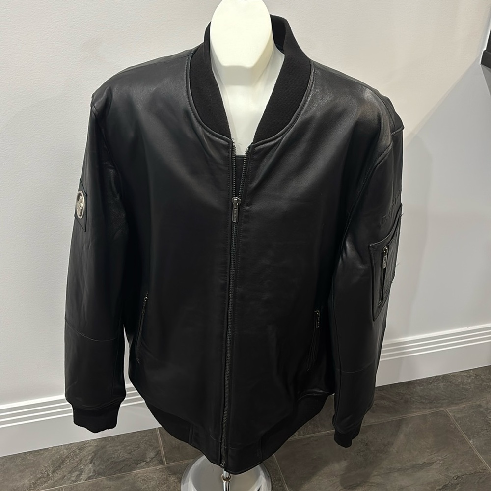 Black Leather MACK men’s large jacket like new only wore a couple  times
